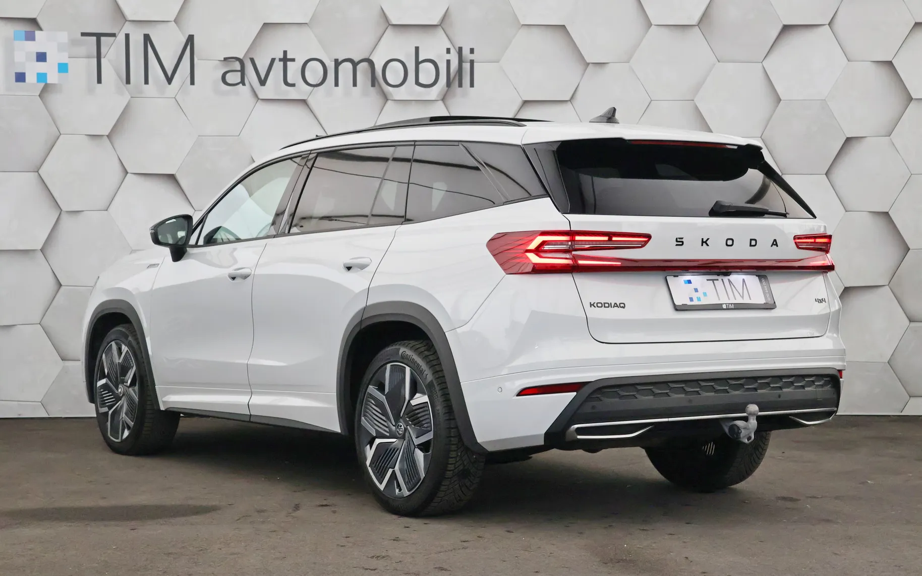 Zunanja slika - Škoda Kodiaq - 2.0 TDI 4x4 DSG Sportline 193KM - 4