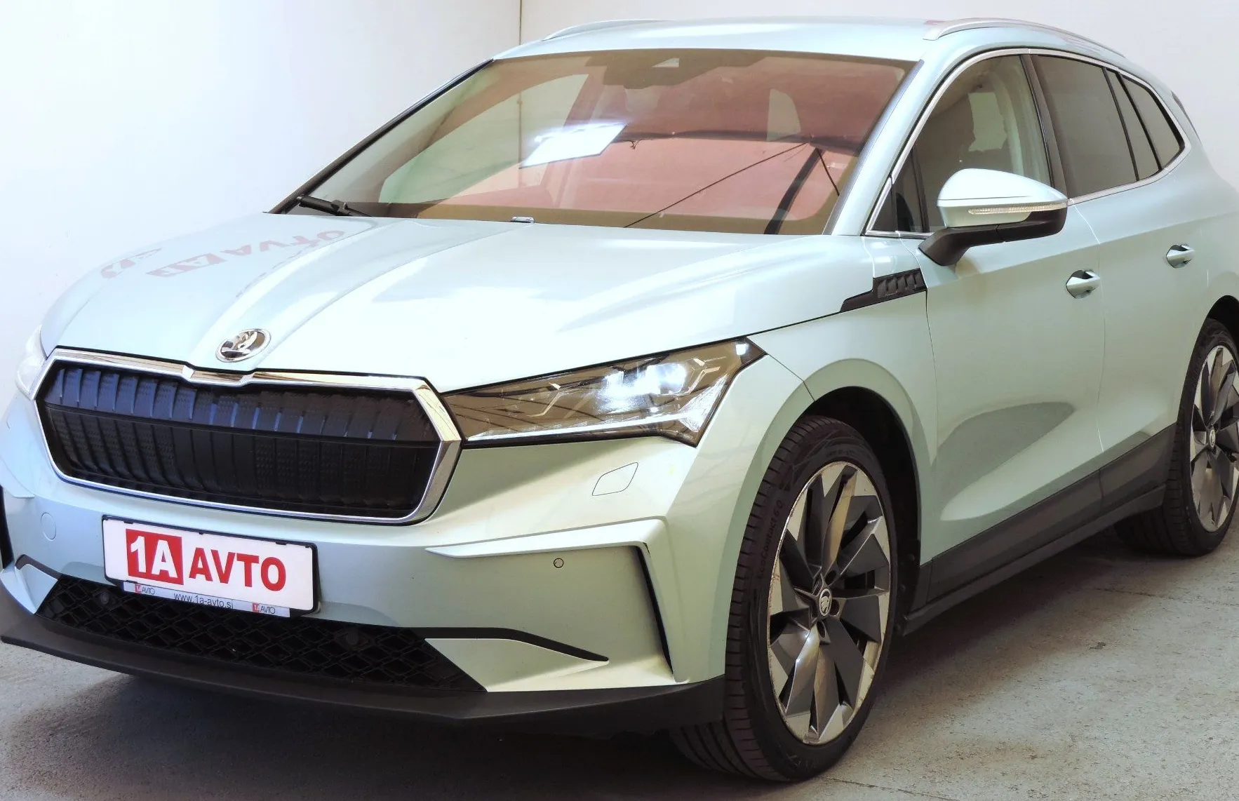 Zunanja slika - Škoda Enyaq - IV 80 USNJE-ACC-KAMERA-MRTVI KOTI - 1