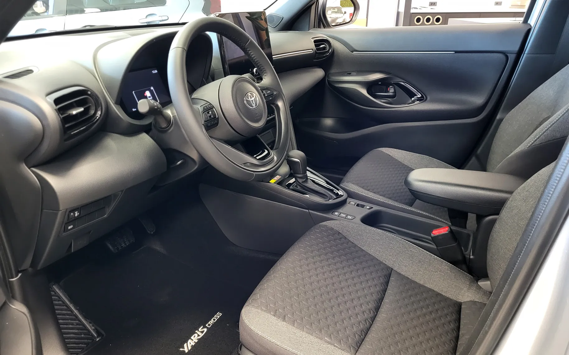 Zunanja slika - Toyota Yaris Cross - 1.5 HEV Sport Assist - 6