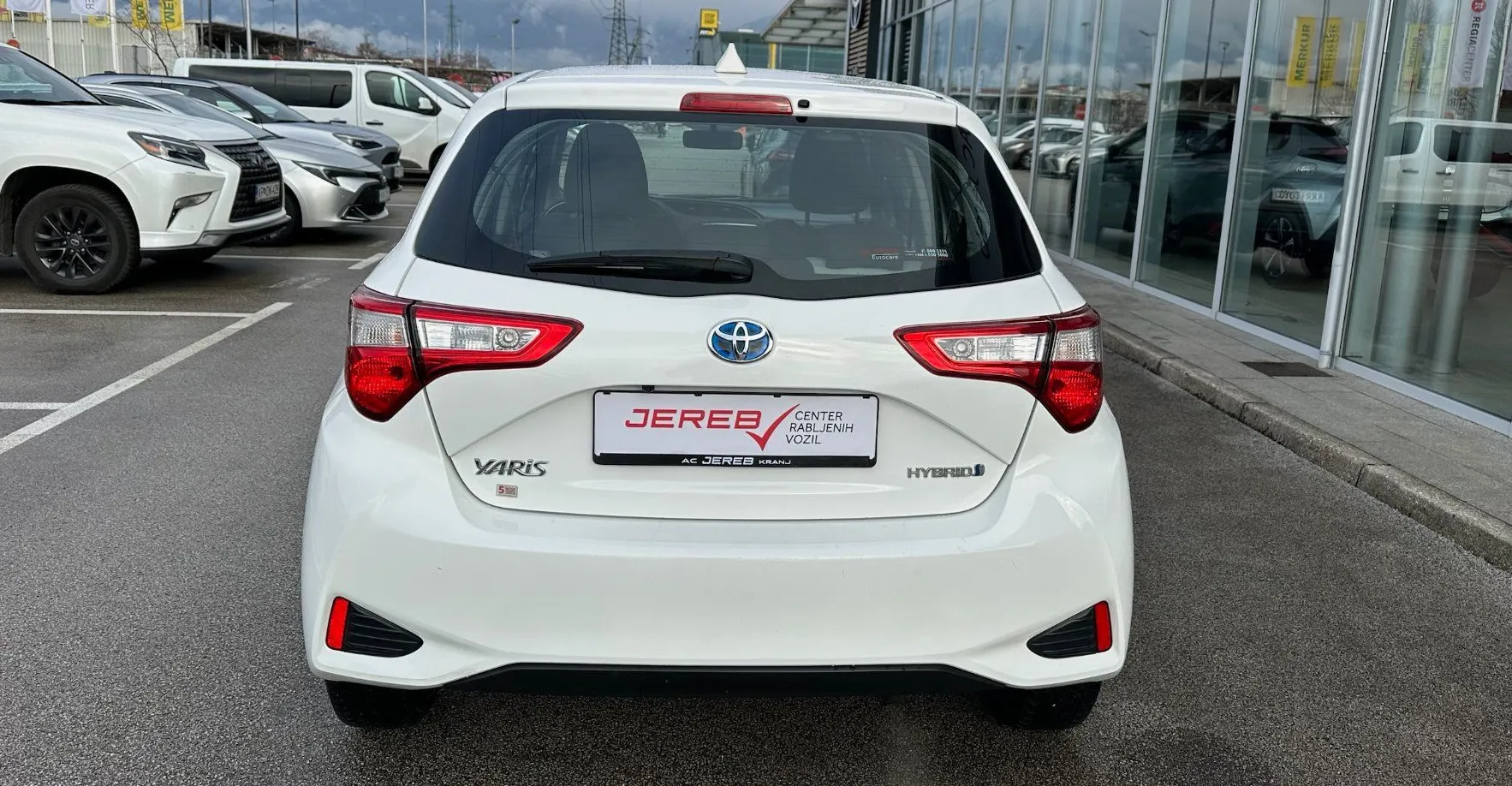 Zunanja slika - Toyota Yaris - Hybrid 1.5 VVT-i Stella Avt. SLO POREKLO - 4