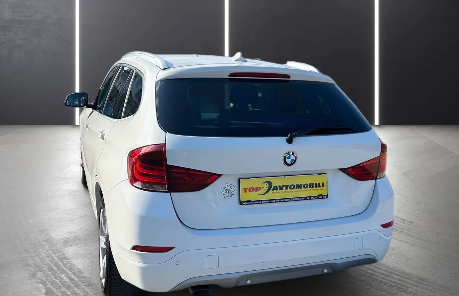 Zunanja slika - BMW X1 - serija : sDrive 2.0d TEMP PDC GR.SEDEŽEV MOŽNOST BREZ POLOG - 6