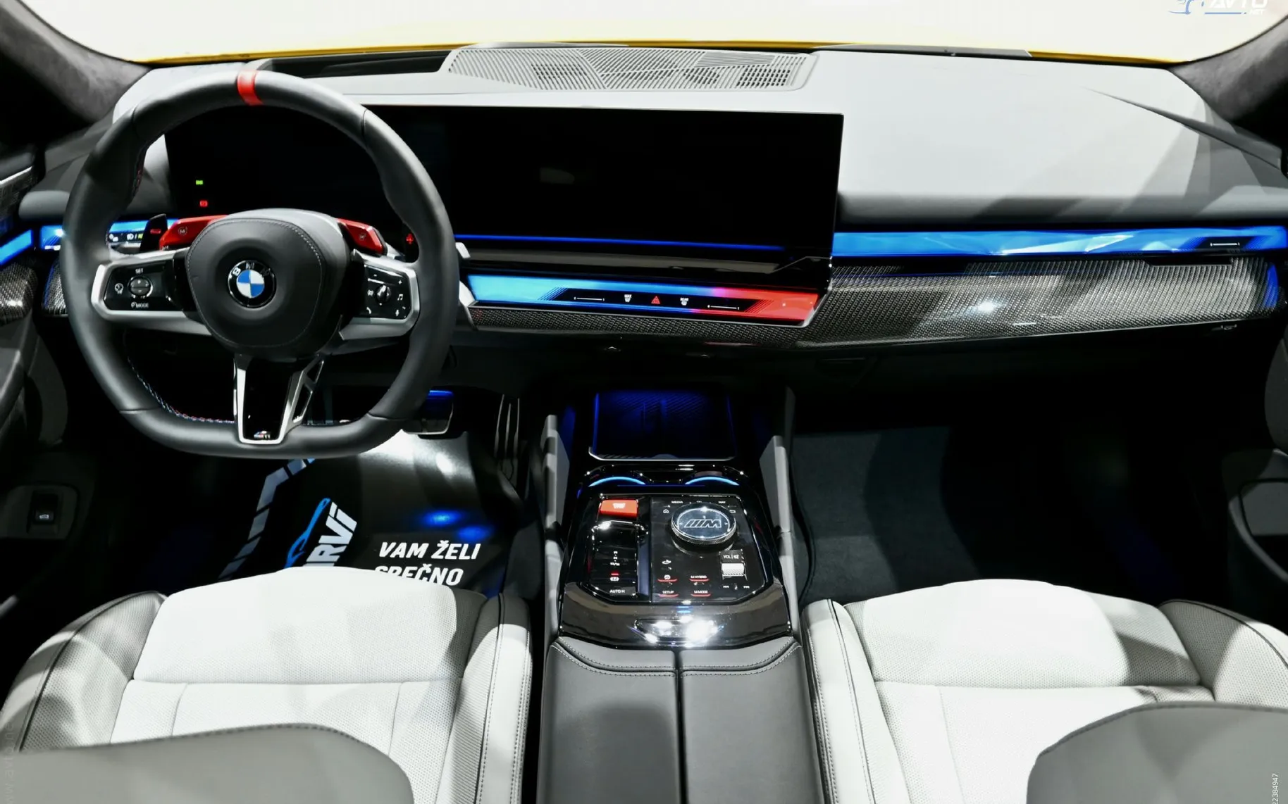 Notranja slika - BMW Serija 5 - BMW M5 AUT. - 9