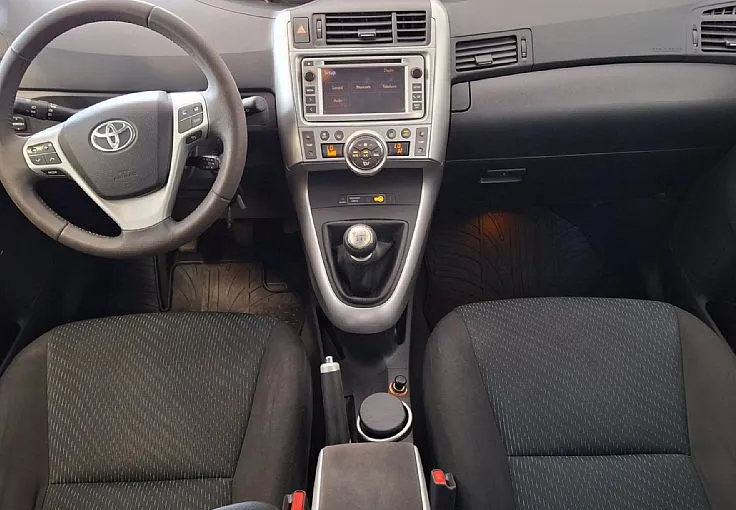 Zunanja slika - Toyota Verso - 2.0 D-4D - 6