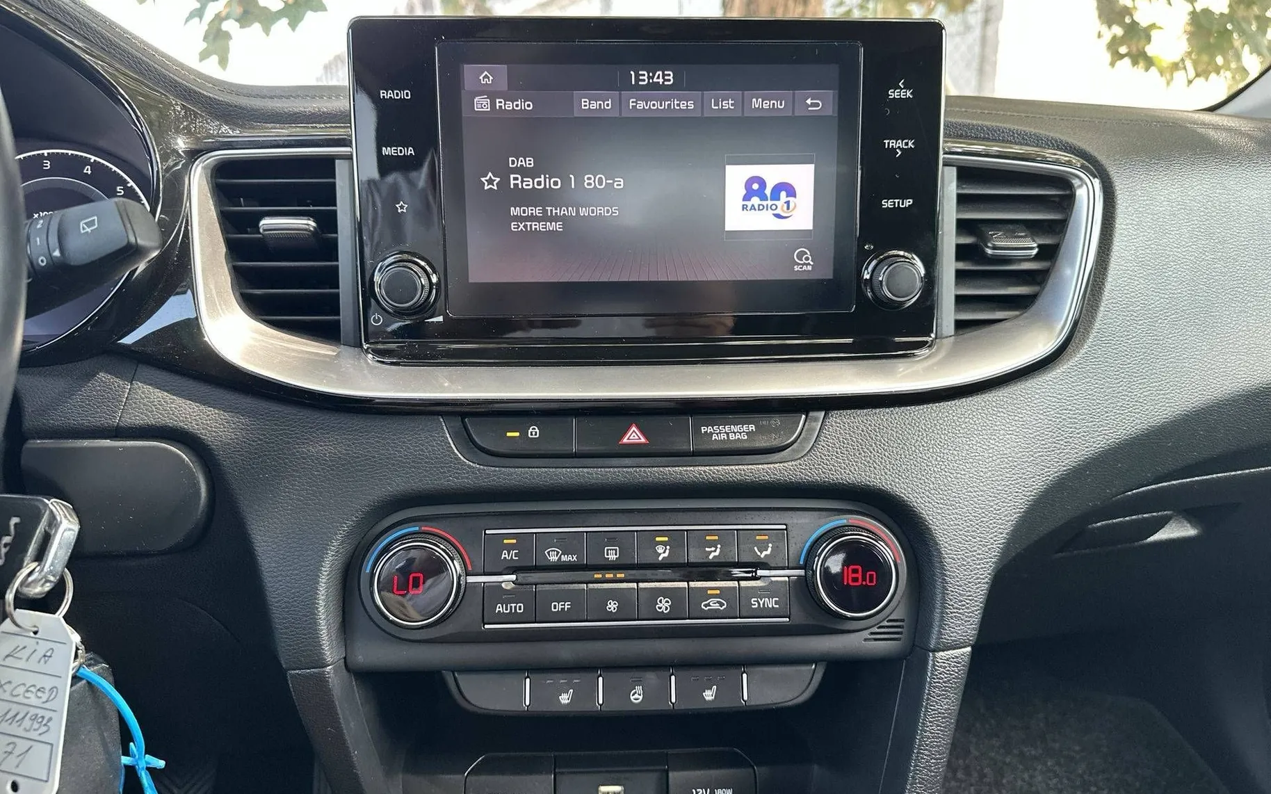Notranja slika - KIA XCeed - 1.0 T-GDI EX WAY M T - 16