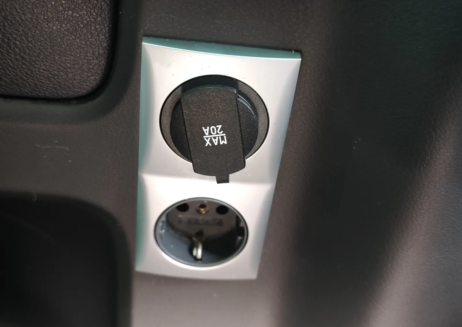 Zunanja slika - Volkswagen California - Beach 2,0 TDI 4MOTION DSG - 5
