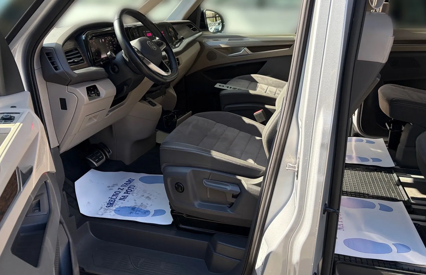 Zunanja slika - Volkswagen Multivan - T7 STYLE 2.0 TDI 150 PS DSG L2-SLO-1.LAST-ODLIČEN - 14