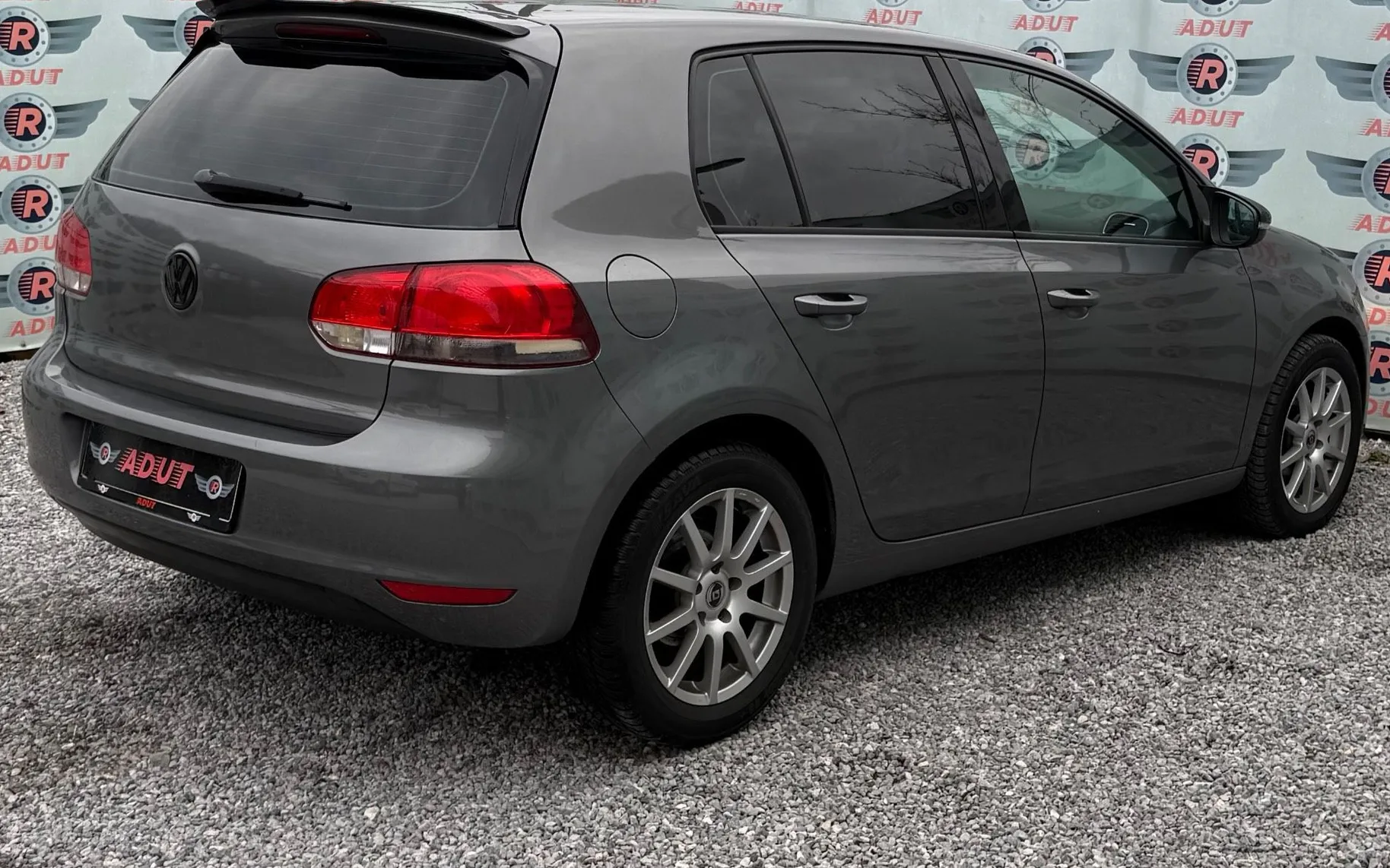 Zunanja slika - Volkswagen Golf - 1.6 TDI DPF Trendline 66  90  REDNO SERVIS... - 6