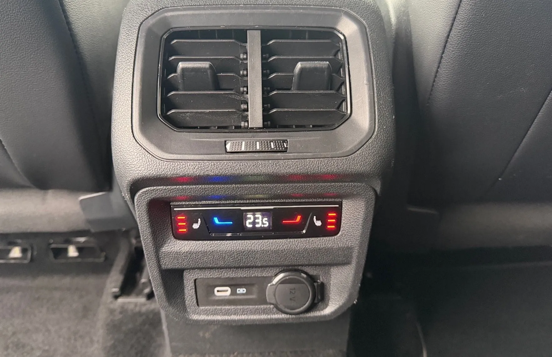 Zunanja slika - VW Tiguan Allspace - 2.0 TDI SCR 4MOTION BMT avt 147kW R-Line... - 13