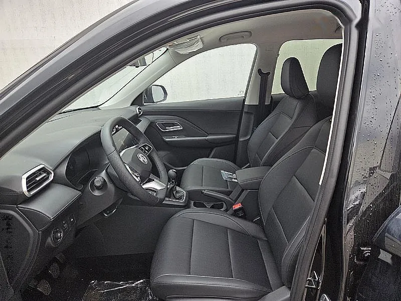 Zunanja slika - MG MG ZS - 1.5L Comfort + LED + kamera 360+ ZIMSKE PNEVMATIKE - 8