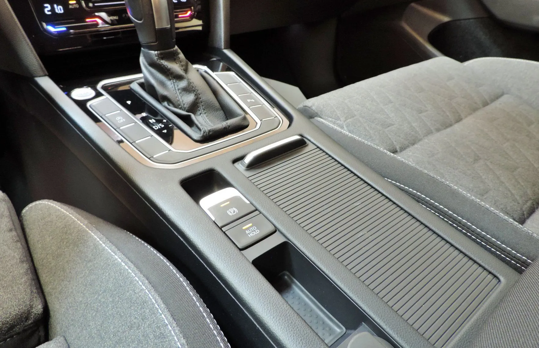 Zunanja slika - Volkswagen Passat - Variant 2.0 TDI BMT SCR Business DSG LED-ACC-KAMERA-M.KOTI - 18