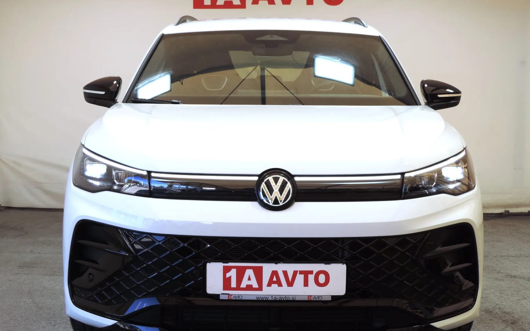 Zunanja slika - Volkswagen Tiguan - 1.5 eTSI BMT R-Line DSG - 2