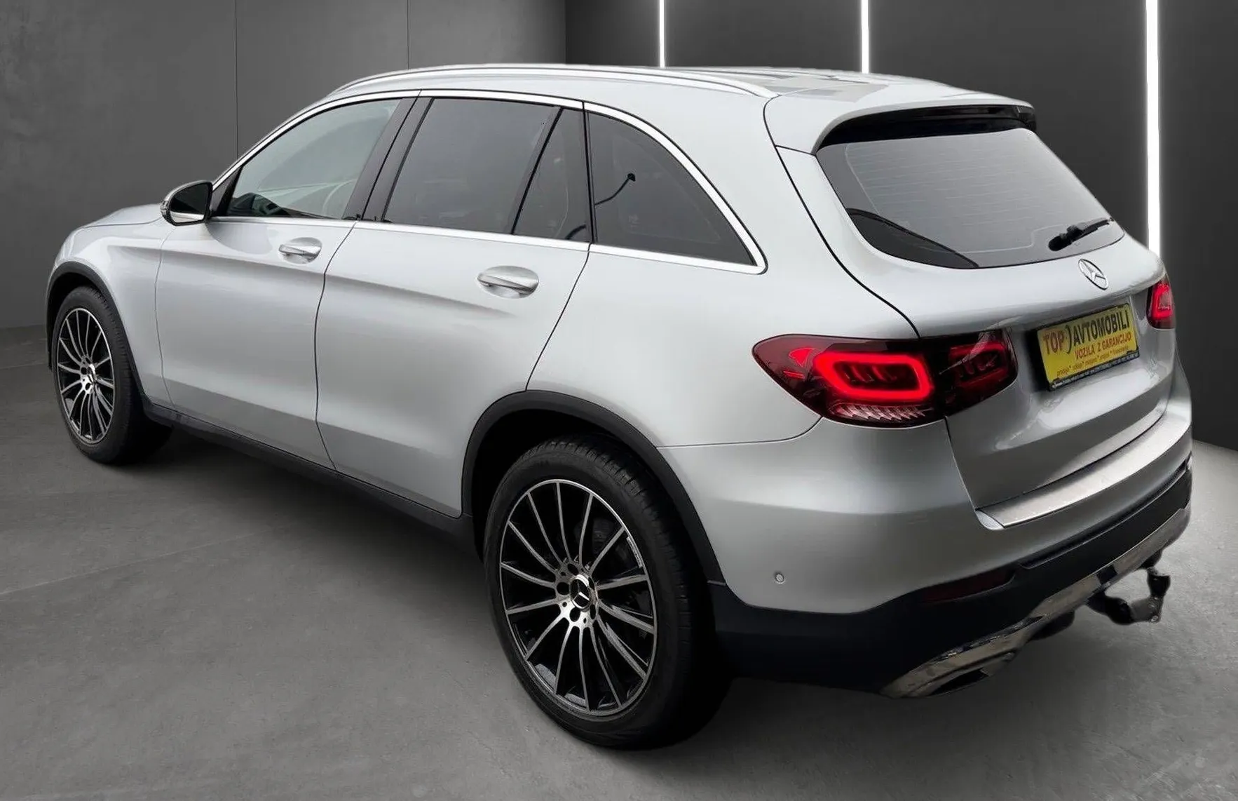 Zunanja slika - Mercedes-Benz GLC-Razred - 200 4MATIC HIGH LED NAVI PDC TEMPOMAT AGILITY CO.. - 3