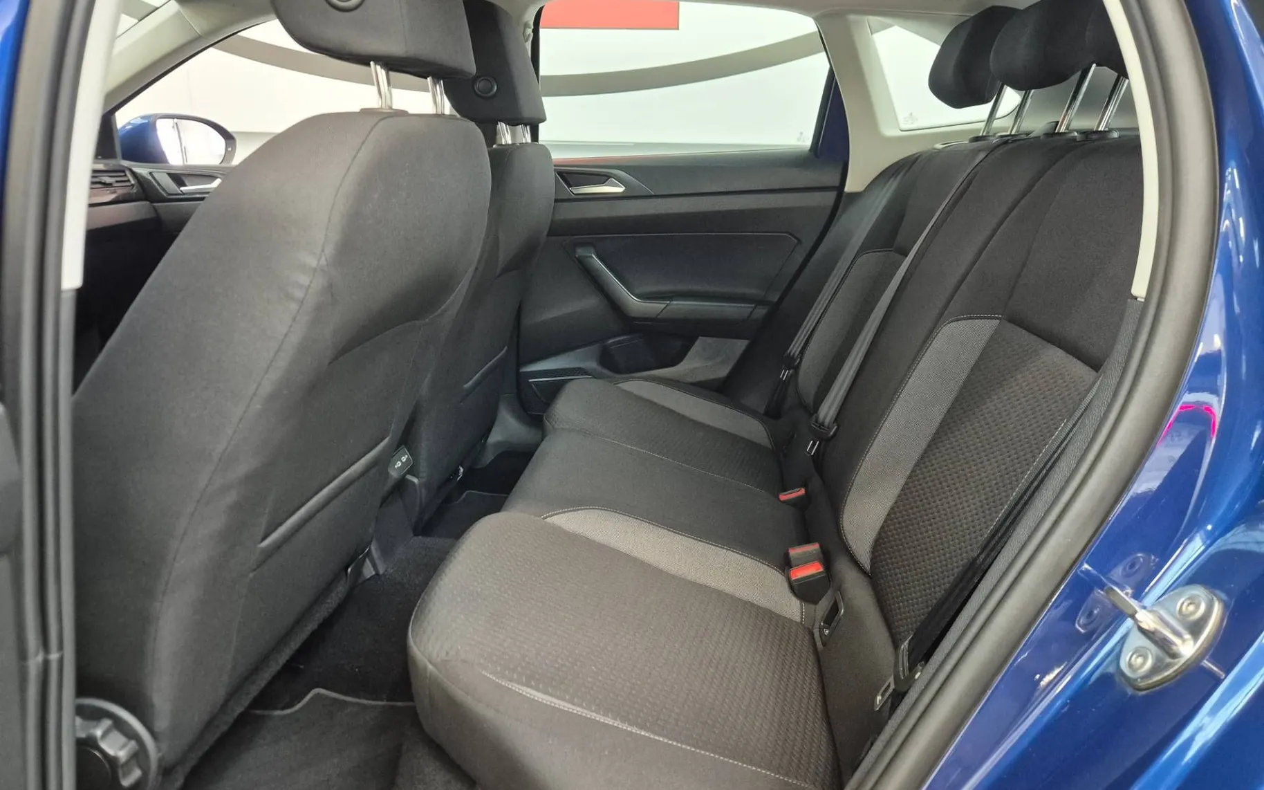Notranja slika - Volkswagen Taigo - 1.0 TSI Life 85  115 - 9