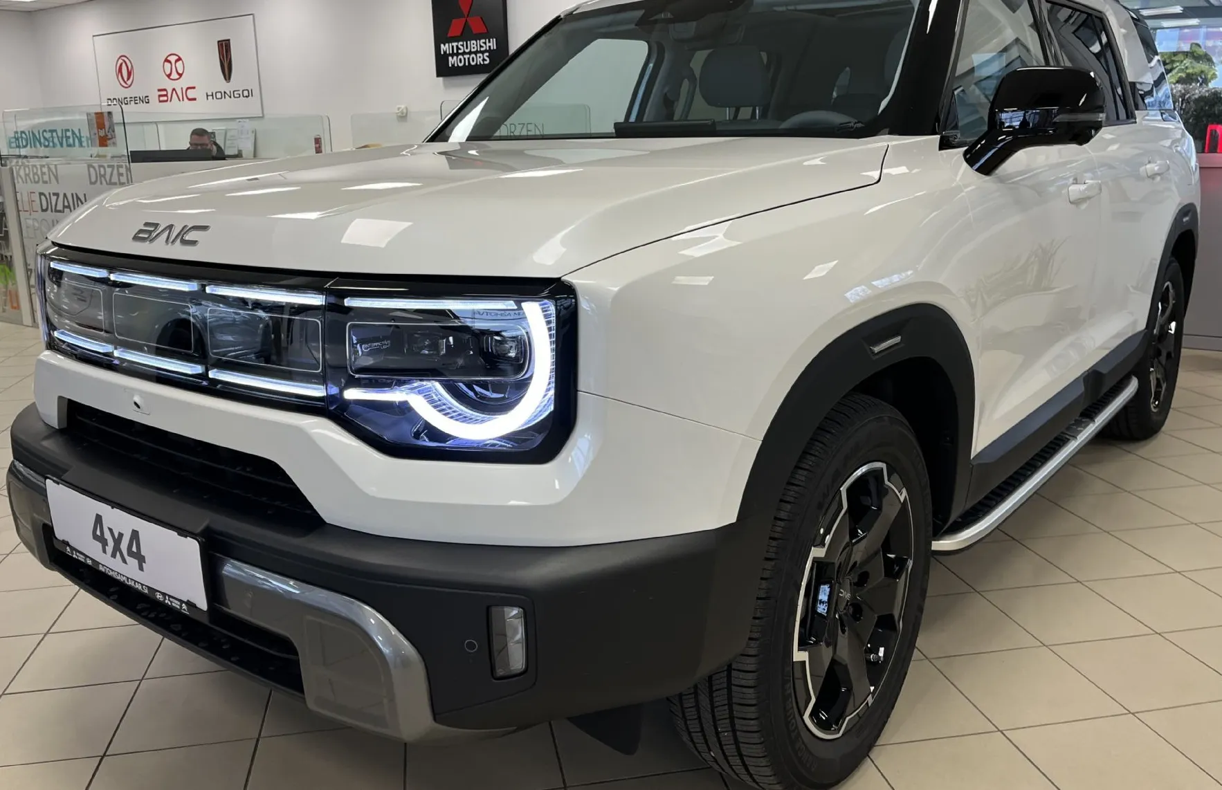 Zunanja slika - Baic BJ30 - 4WD HYBRID  - NA ZALOGI - - 3