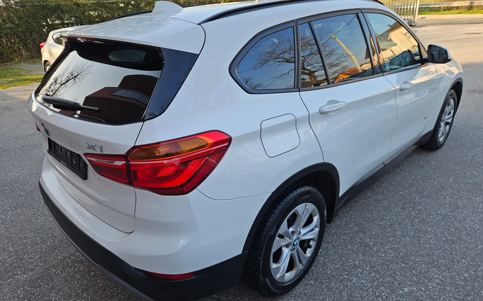 Zunanja slika - BMW X1 - sDrive18d Sport Line - 3