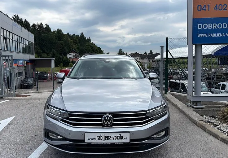 Zunanja slika - Volkswagen Passat - Variant 2.0 TDI BMT SCR Business DSG ZELO LEPO OHRANJEN - 2