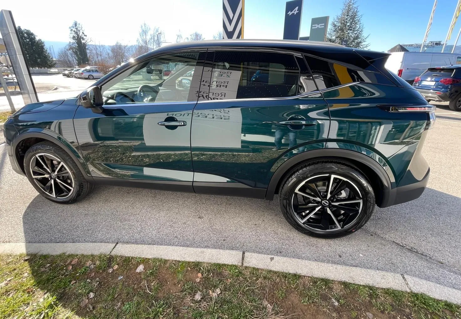 Zunanja slika - Nissan Qashqai - 1.3 DIG-T Mild Hybr.158 4WD X-Tron.TEKNA - 3