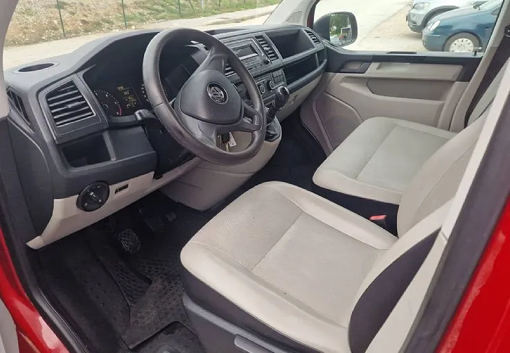 Zunanja slika - Volkswagen Transporter - T6 Kombi  8+1  2.0 TDI KMR 9 SEDEŽEV CARAVELLE - 8