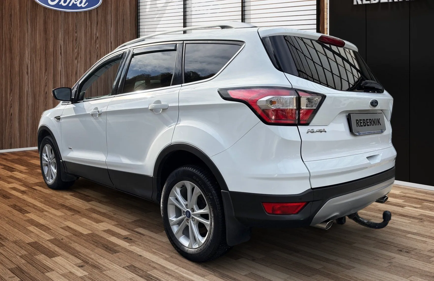 Zunanja slika - Ford Kuga - TITANIUM 4x4 2.0 TDCi Powershift-REDNO SERIVISRAN - 5