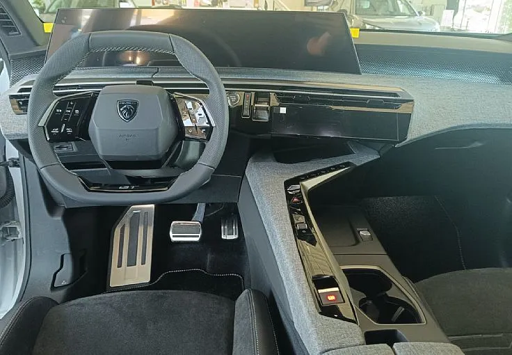 Zunanja slika - Peugeot 3008 - 1.2 MHEV 145 GT Avt-ALCANTARA-VLEČNA KLJUKA - 10