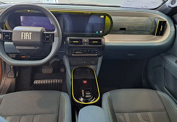 Zunanja slika - Fiat Grande Panda - 1.2 T-Gen3 110 AT 6 Icon + Style + Tech paket - 4