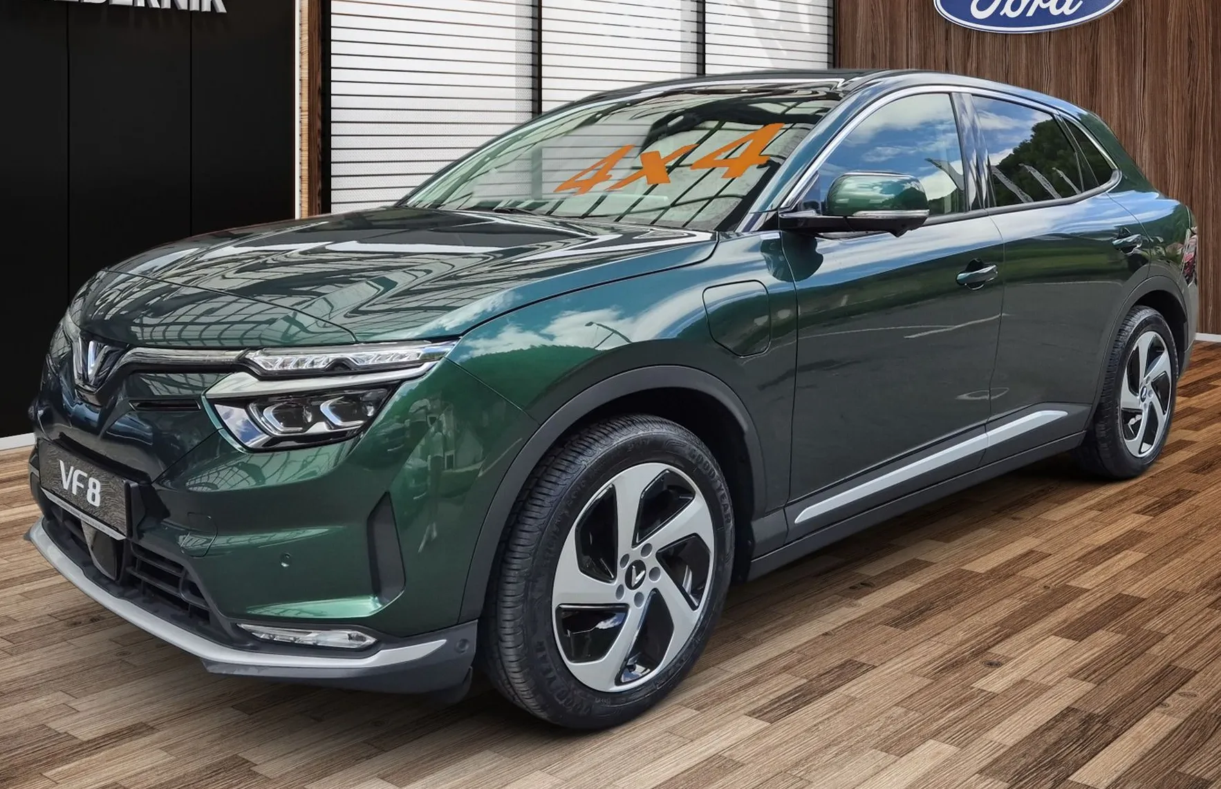 Zunanja slika - Vinfast VF8 - ECO 87.7kWh 350PS AWD - GRATIS POLNILNICA 22KW - 1