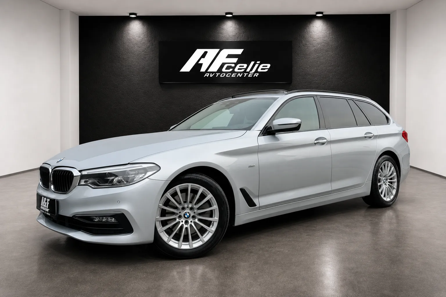 Zunanja slika - BMW serija 5 Touring: - 520d-AUT-SPORT-FUL LED-LIZING ZA TUJCE-PANORAMA... - 1