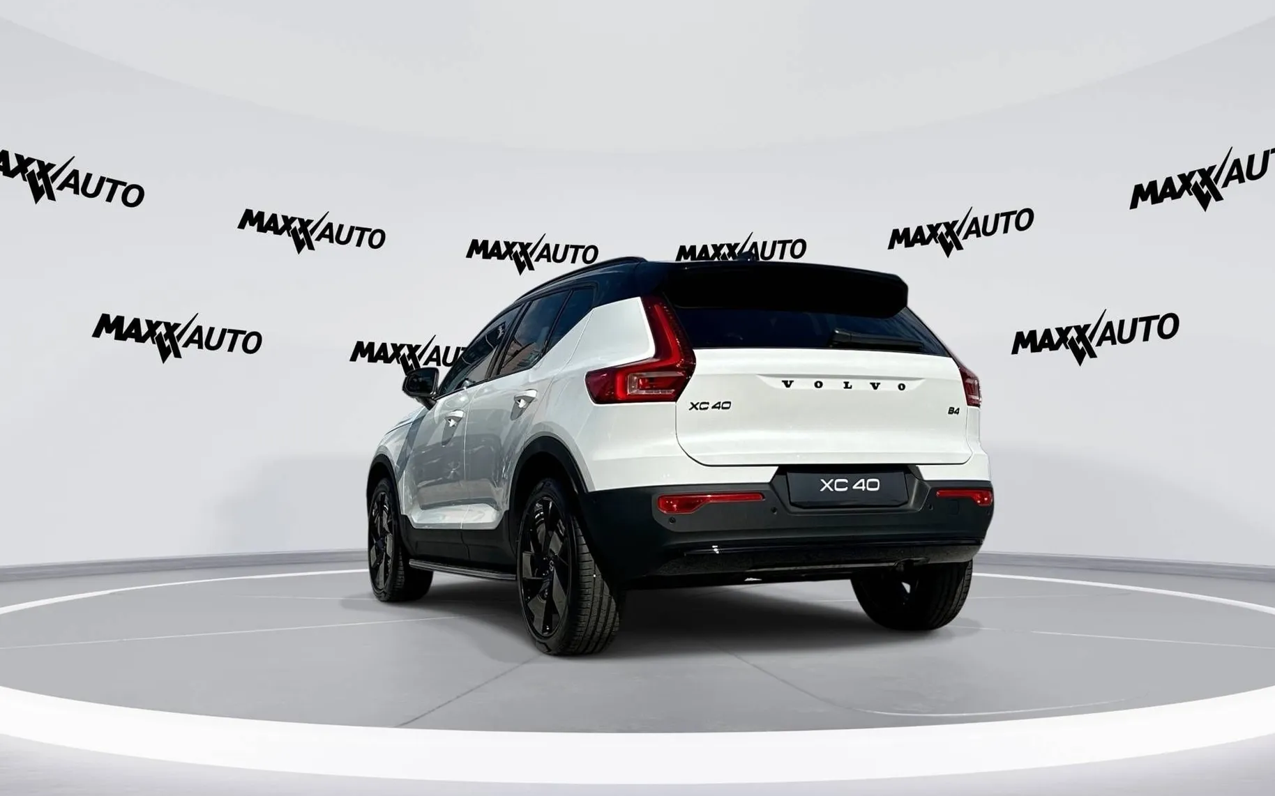 Notranja slika - Volvo XC40 - B4P Ultra Black Edition Avt. - 7