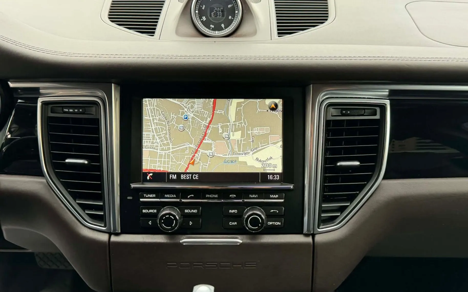Notranja slika - Porsche Macan - 3.0 V6 S Diesel-ZRAČNO-HLAJENJE-168.000km-BOSE-F.. - 11