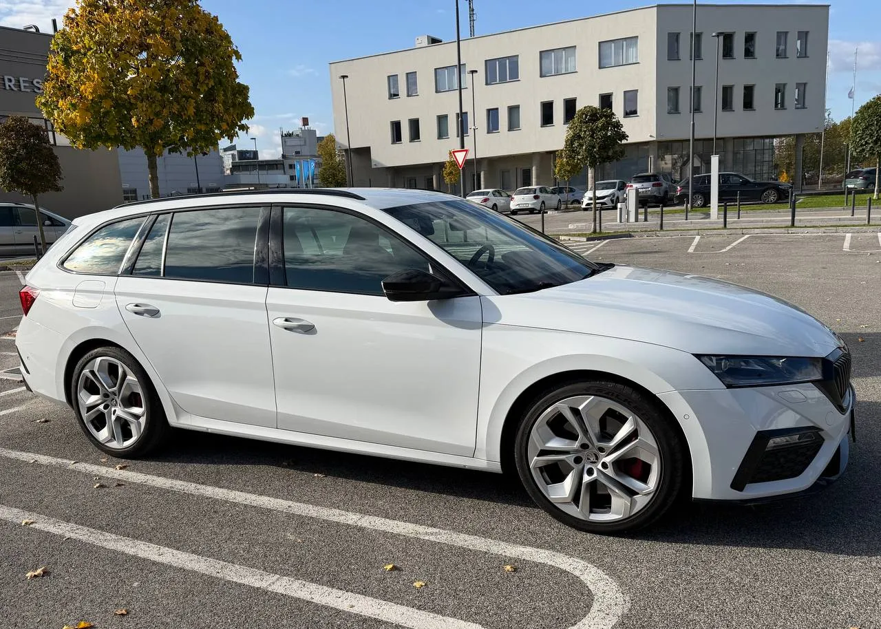 Zunanja slika - Škoda Octavia - Combi 2.0 TSI RS DSG - 4