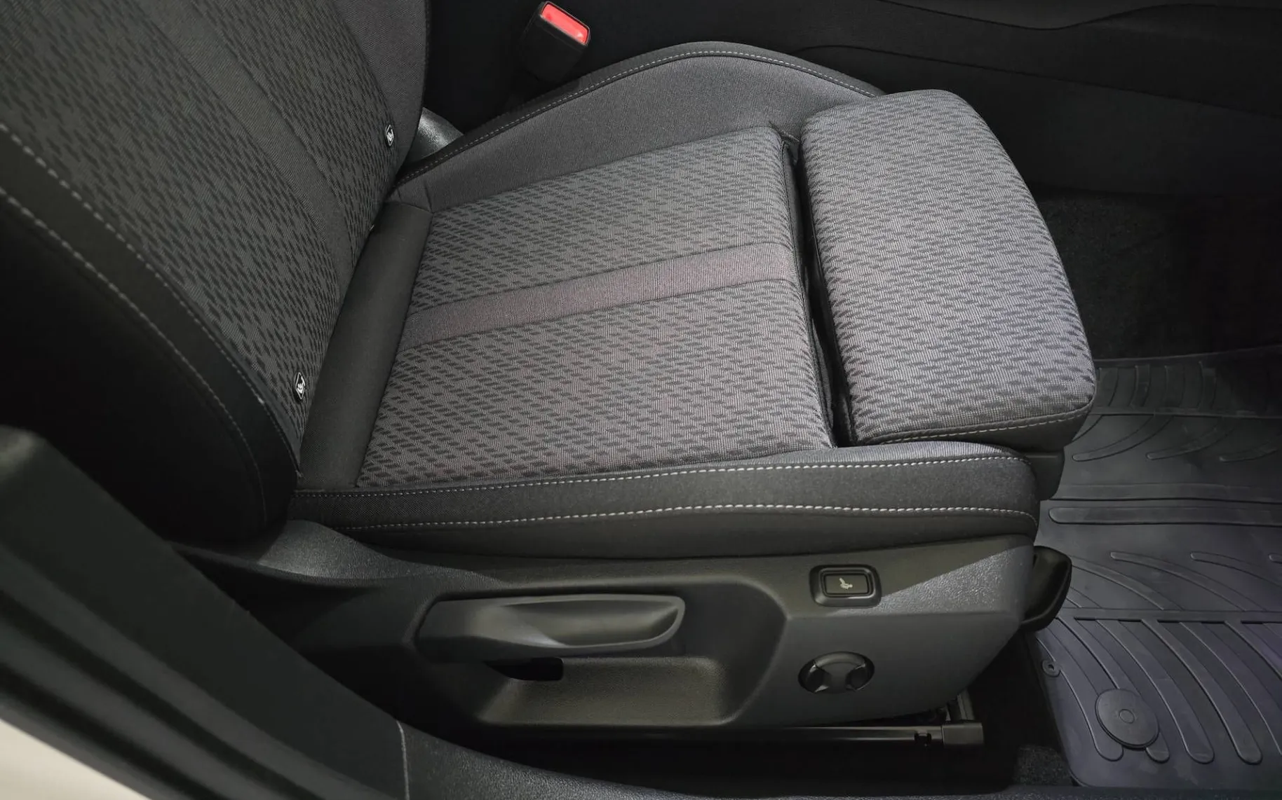Notranja slika - Škoda Octavia - Combi 2.0 TDI Clever- LED.virtual.kamera.nav.ALU18 - 19