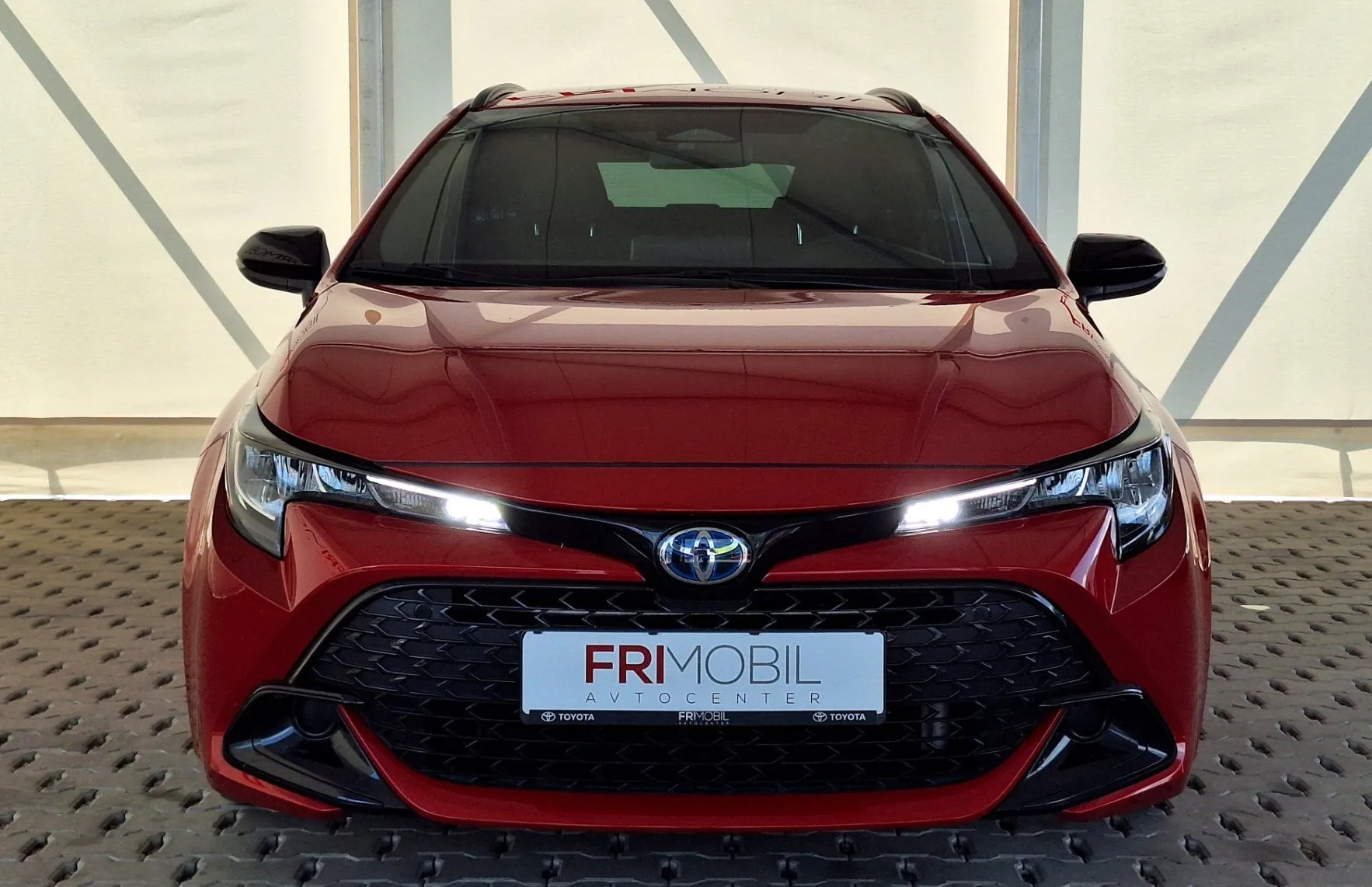 Zunanja slika - Toyota Corolla - TS Hybrid 1.8 VVT-i Terra Black Pack - 5