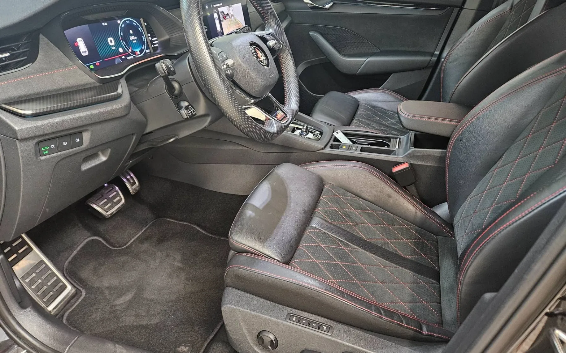 Zunanja slika - Škoda Octavia - Combi 2.0 TDI RS DSG - 5
