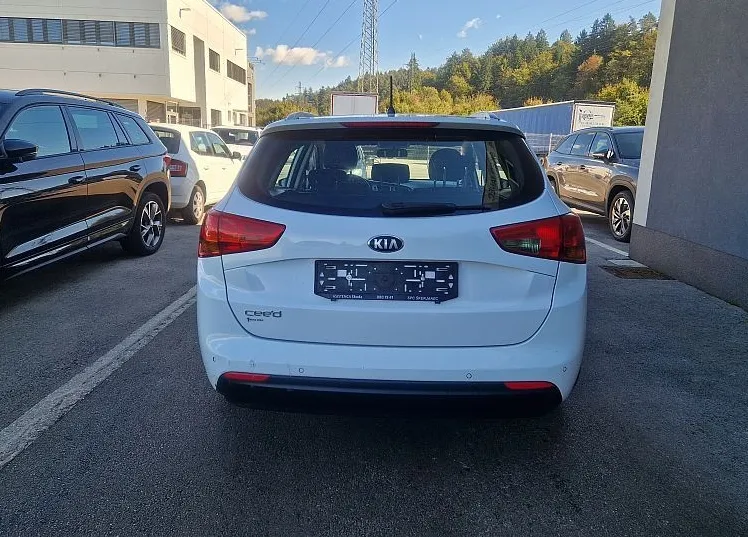 Zunanja slika - KIA Ceed - SW 1.4 CVVT 100 KM LX Urban - 5