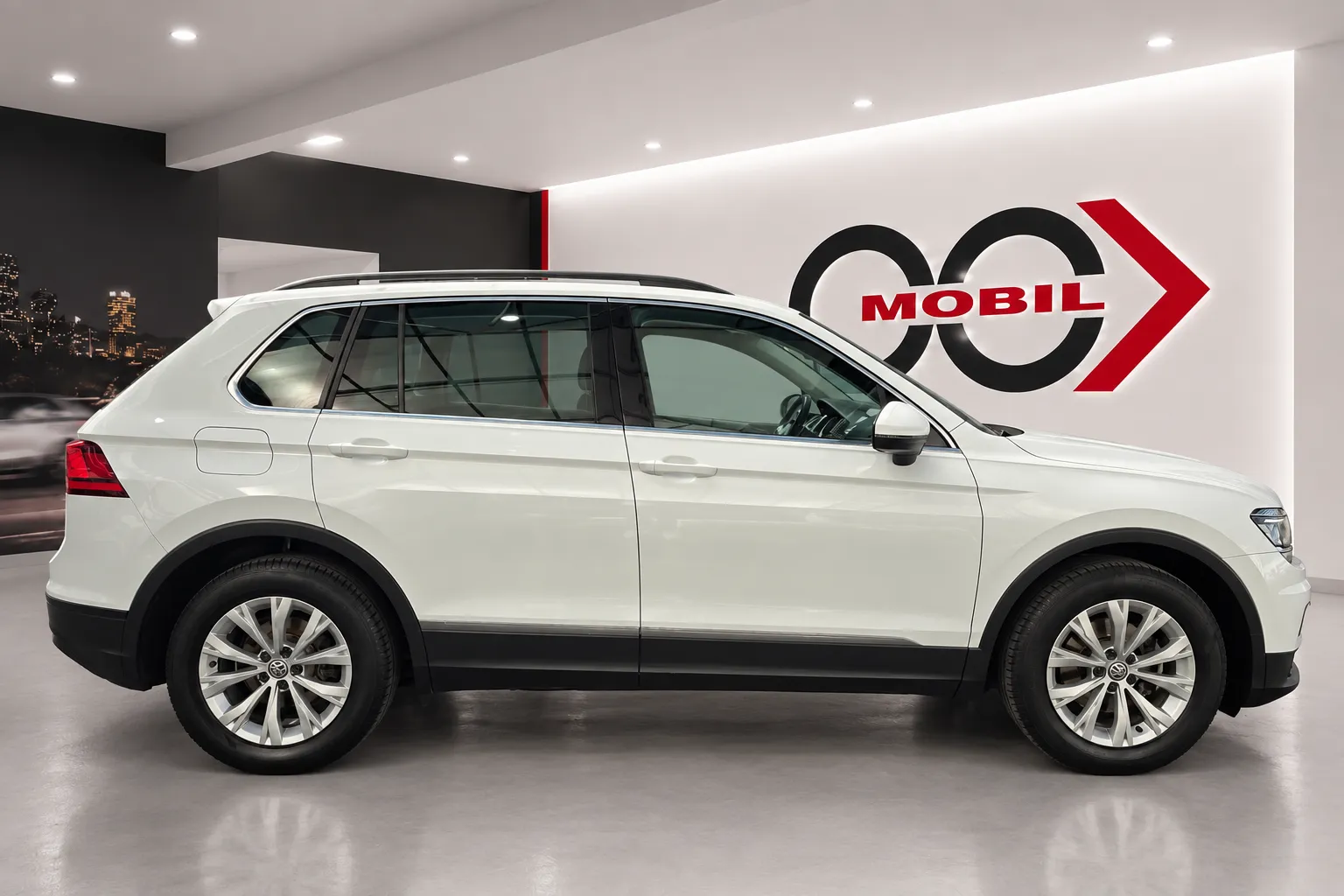 Zunanja slika - Volkswagen Tiguan - 2.0 TDI BMT Comfortline - FULL LED.navi.kamera.ACC - 4