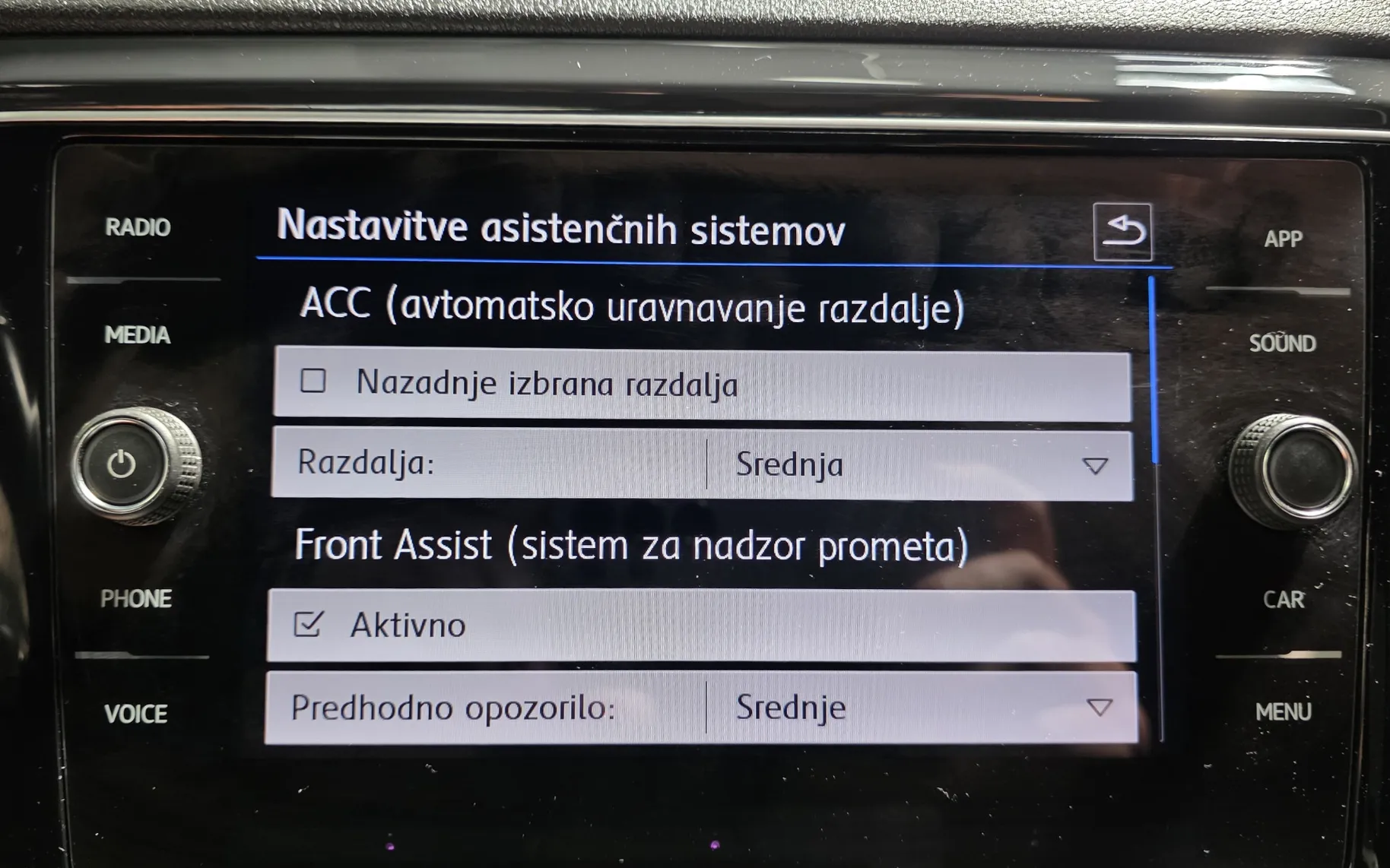 Zunanja slika - Volkswagen T-Roc - 4motion 2,0 TDI BMT Sport DSG 1.LAST SLO ACC LED KAM - 12