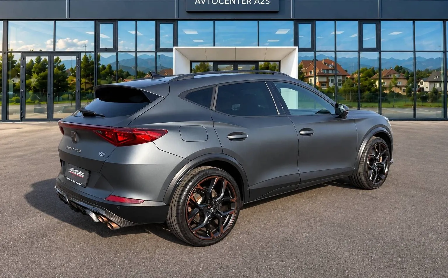 Zunanja slika - Cupra Formentor - 4Drive 2.5 TSI VZ5 DSG-Carbon paket-Mat Siva-20COL - 4