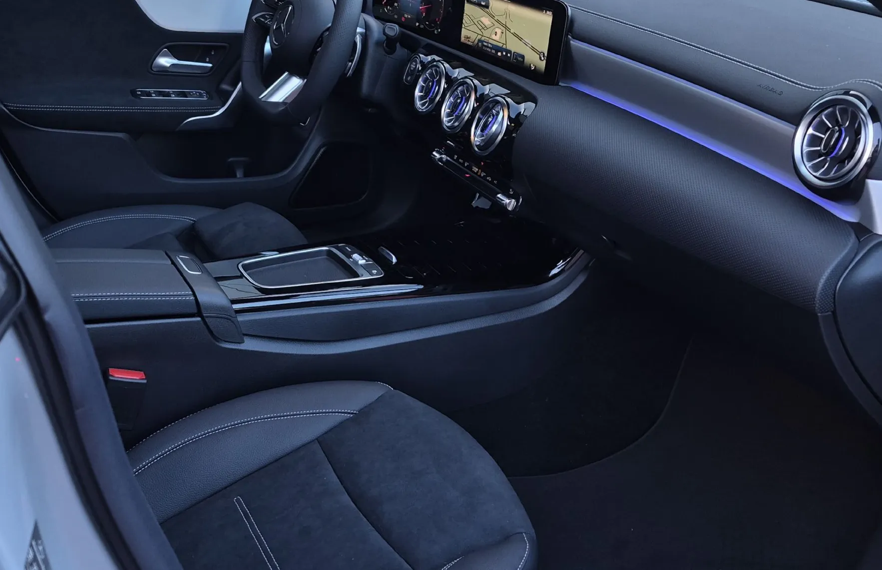 Zunanja slika - Mercedes-Benz CLA-Razred - 200 AMG Line - 10