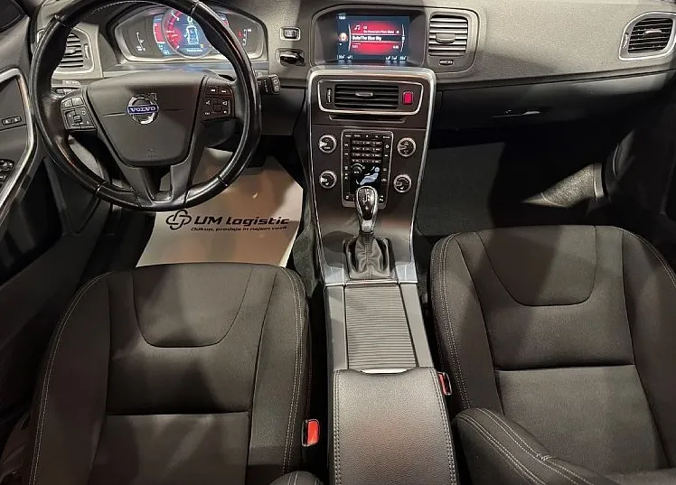 Zunanja slika - Volvo V60 - D3 Momentum-XENON-PDC-NAVI - 13