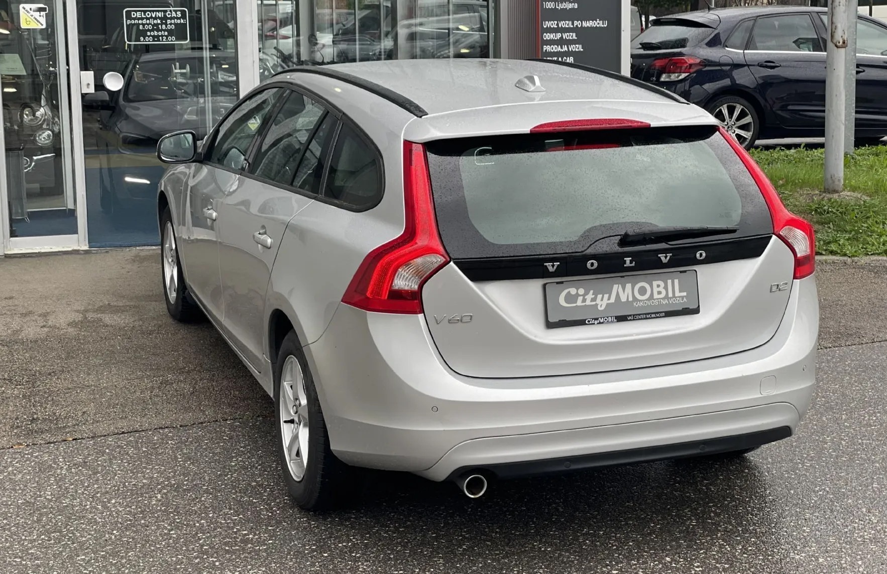 Zunanja slika - Volvo V60 - TEMPOMAT-VELIKI SERVIS-MULTIFUNKCIJA-AVT.KLIMA - 7