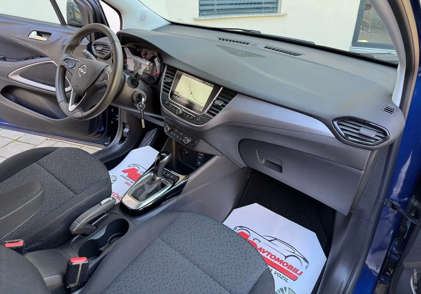 Notranja slika - Opel Crossland - 1.2  AVT.-samo 12500km-1.LASTNIK-NAVIGACIJA-... - 12