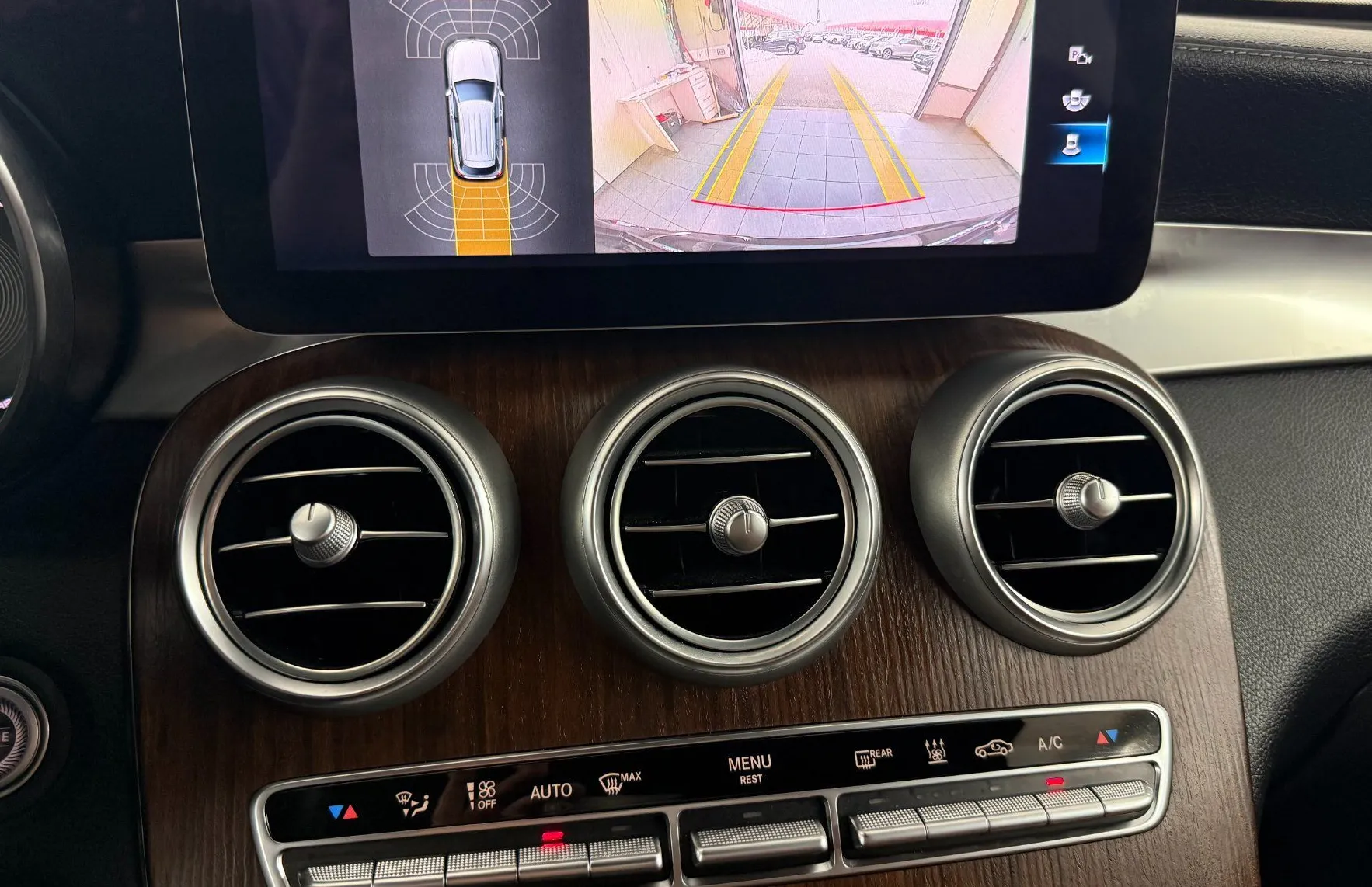 Zunanja slika - Mercedes-Benz GLC-Razred - GLC 300 e 4MATIC AMG Line Avt. - 16