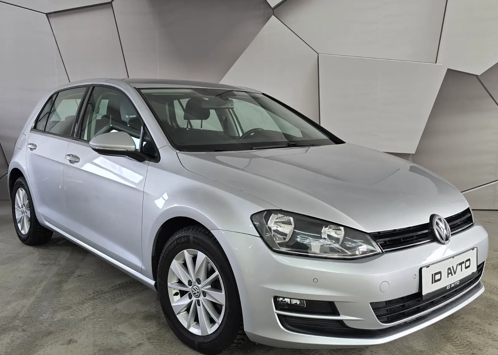 Zunanja slika - Volkswagen Golf - 1,6 TDI BMT - 2