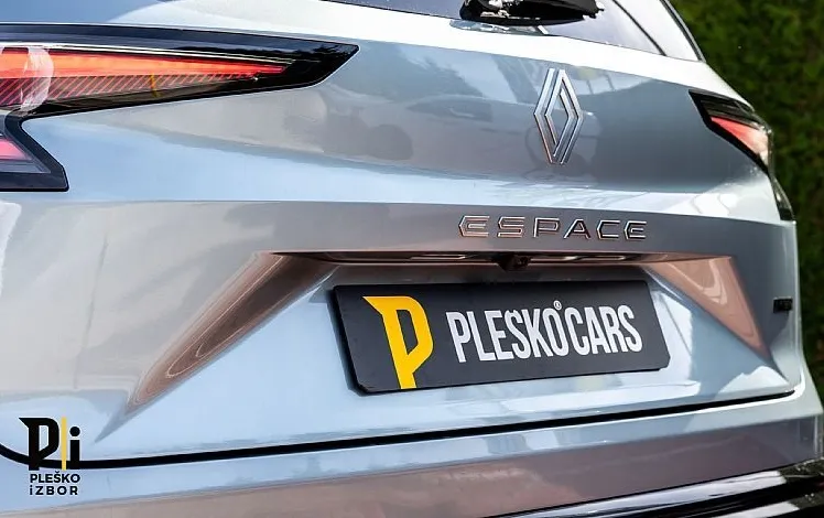 Zunanja slika - Renault Espace - iconic E-Tech hybrid 200 + ZIMSKE GUME + VINJETA - 15