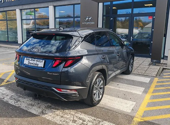 Zunanja slika - Hyundai Tucson - 1.6 T GDI Style°°DCT°°1 Lastnik°°Garancija°°SLO°° - 5