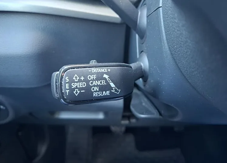 Zunanja slika - Škoda Karoq - Ambition 1.6 TDI-OPR.GLAVNI SERVIS - 9