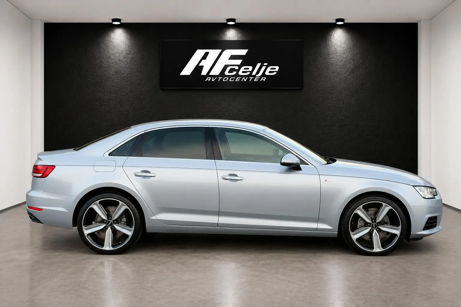 Zunanja slika - Audi A4 - 2.0 TDI-1 LASTNIK-177.000km-LIZING ZA TUJCE-NAVI- - 3