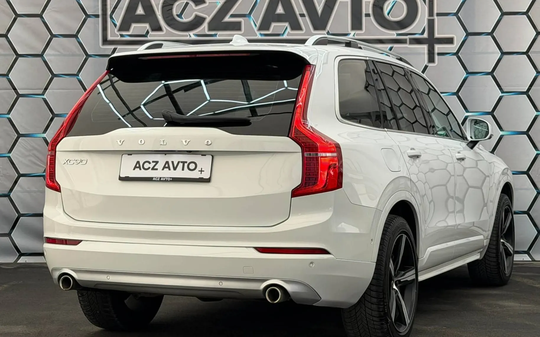 Zunanja slika - Volvo XC90 - D5 4X4•AUT•SPORT•PANO•FUL LED•KAMERA•VIRTUAL•ACC•. - 4