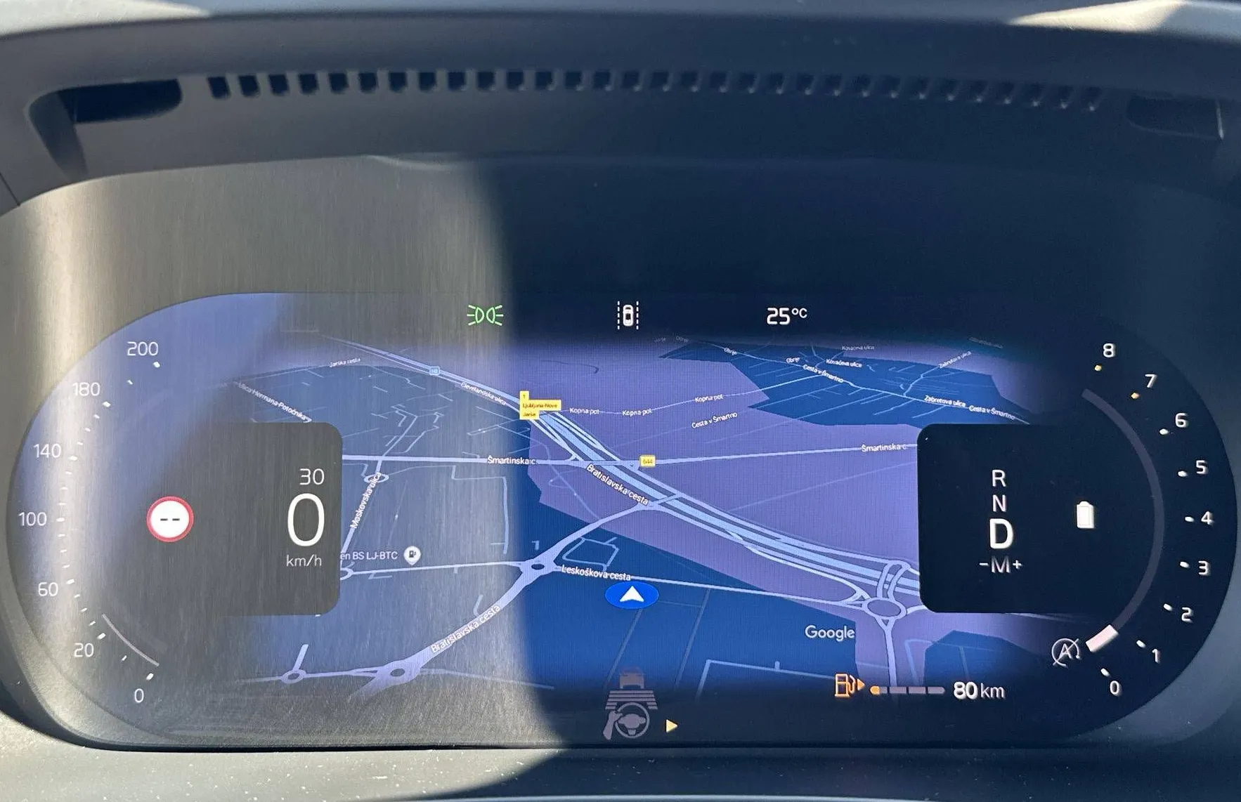 Zunanja slika - Volvo XC40 - B3P Core Avt. - 15