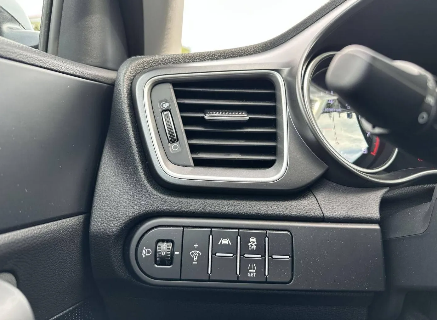 Zunanja slika - KIA Ceed - 1.0 T-GDi LX Champion+ ISG. M T - 13